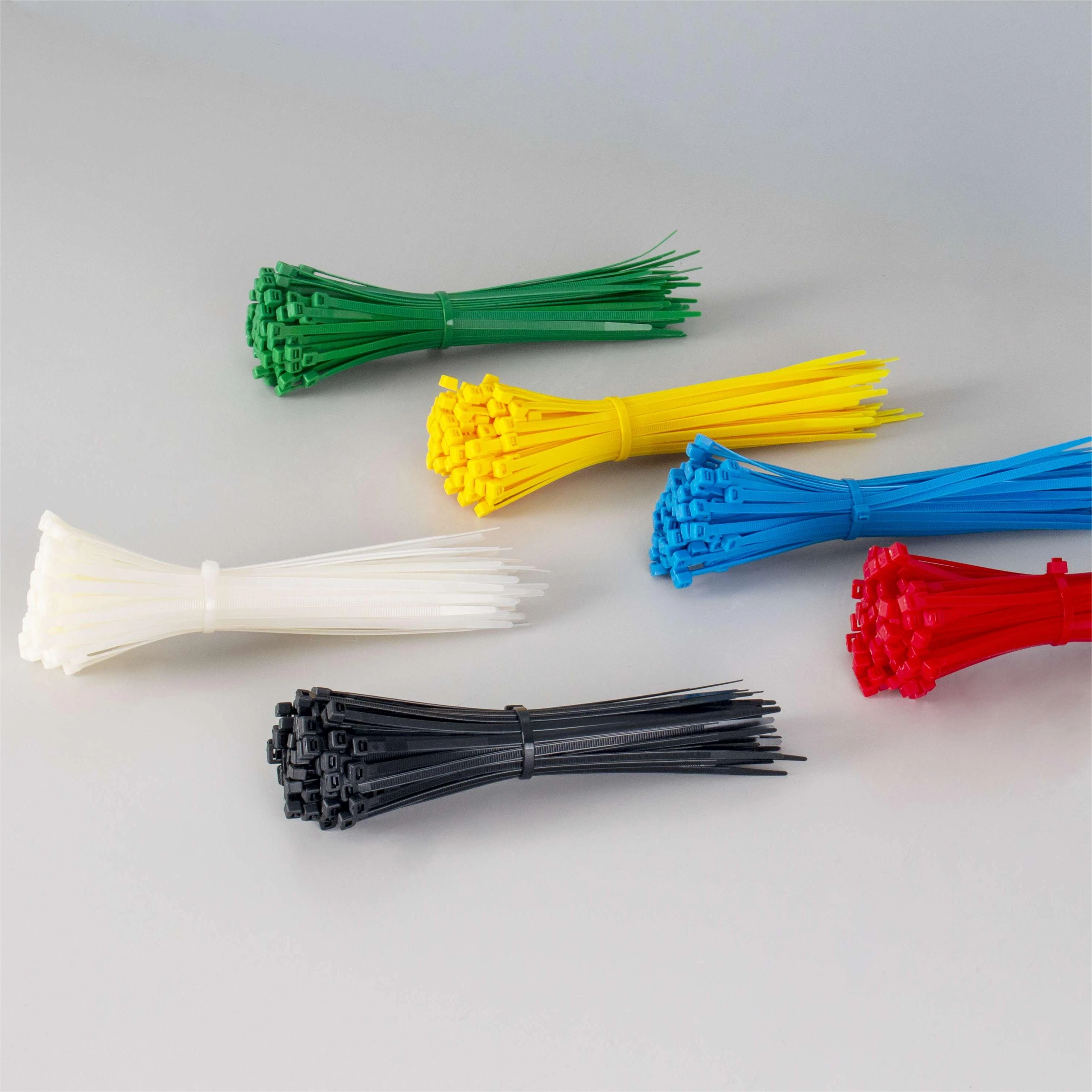Op maat gemaakte nylon kabelbinders